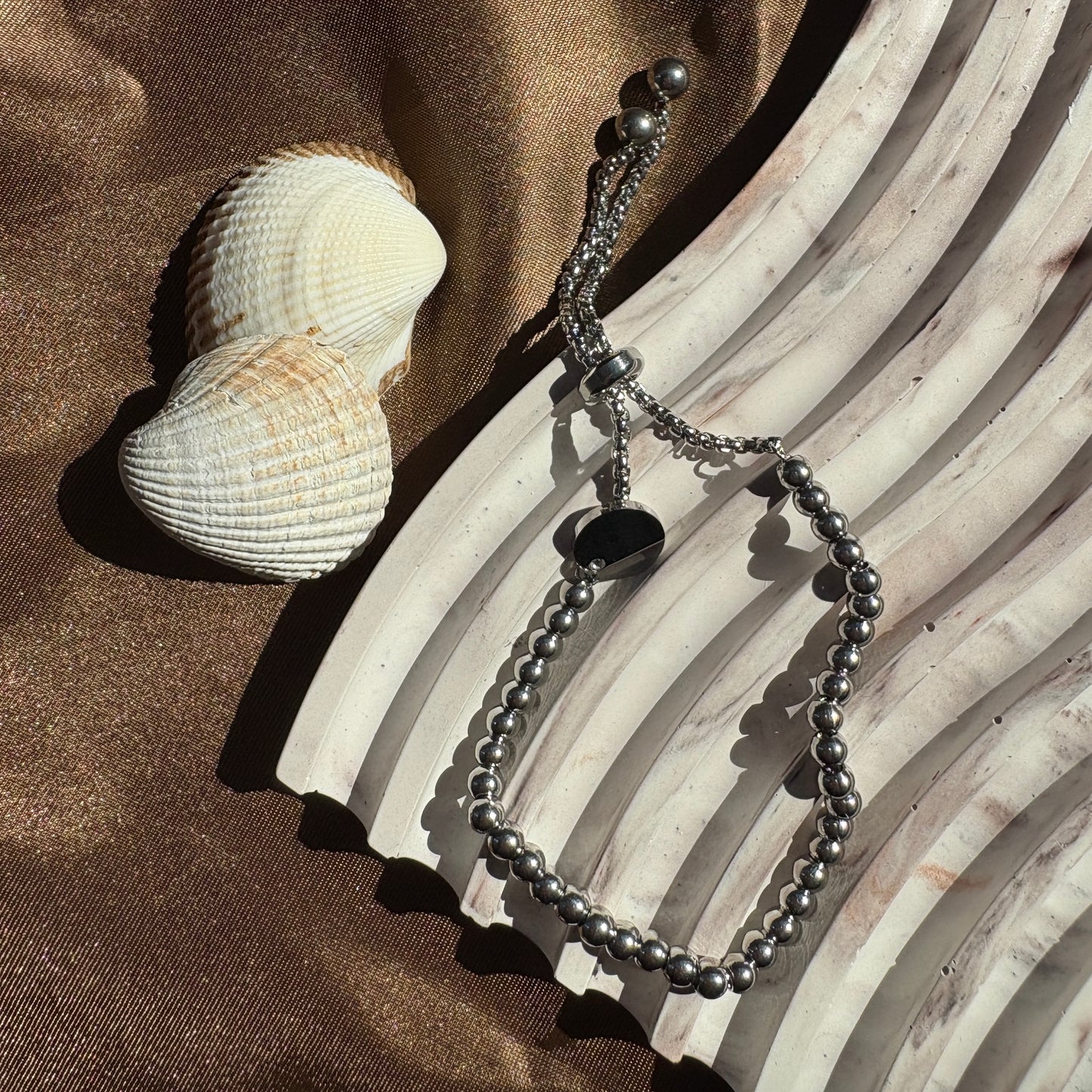 Гривна CHRISTINA